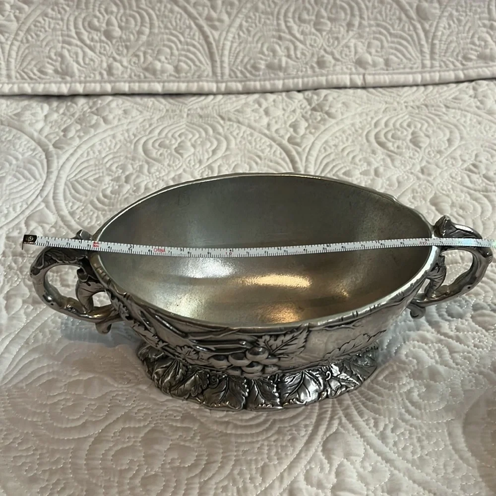 Grape (Aluminum Hollowware)‎ sauce boat by ARTHUR COURT